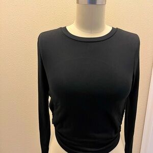 𝅺black Cut Out Crop Top